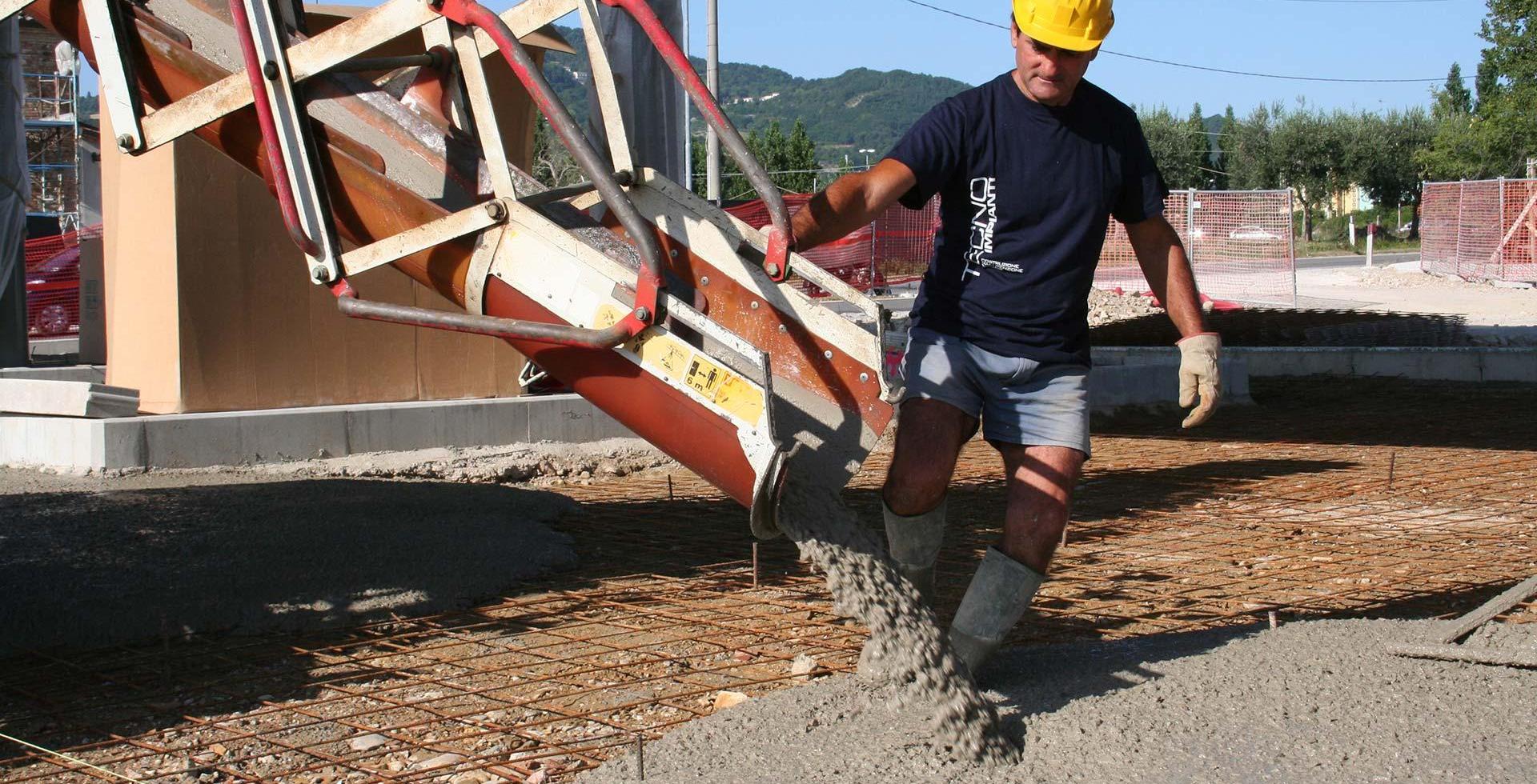 Operaio al lavoro